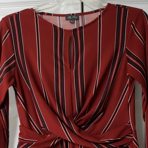 Dress - Picture 2 of 5